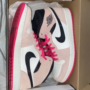 Nike air jordan 1 mid se pink